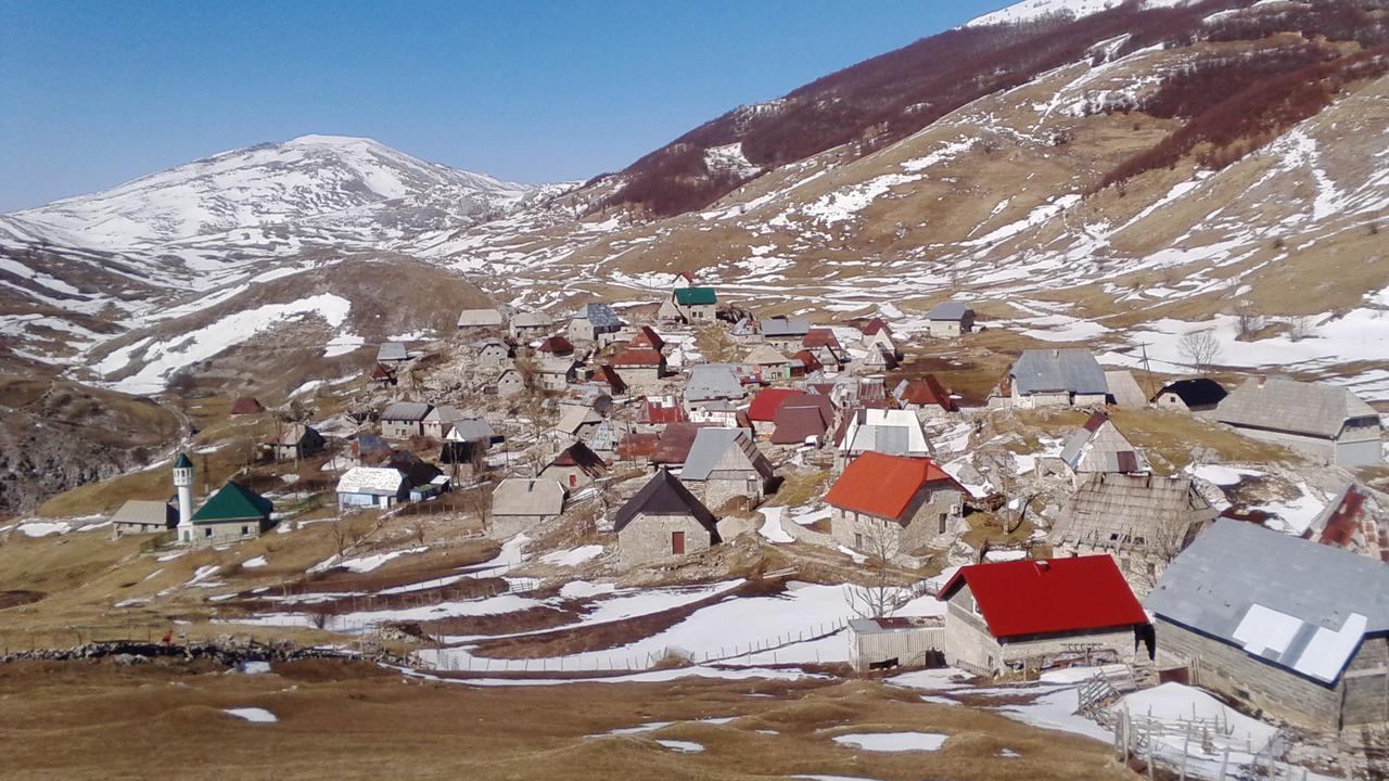 Guesthouse Letnja Basta Gornji Lukomir Dış mekan fotoğraf