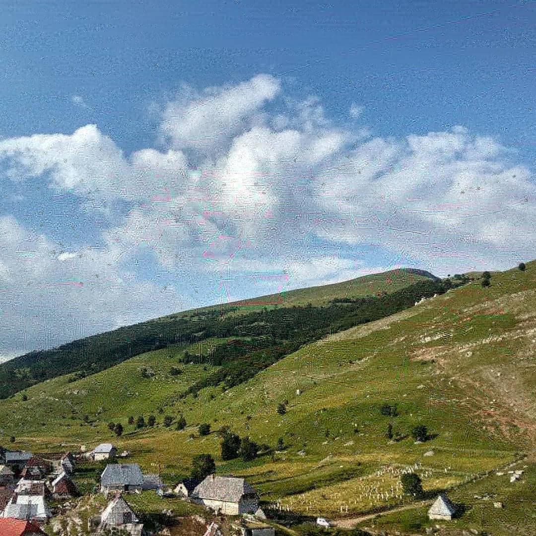 Guesthouse Letnja Basta Gornji Lukomir Dış mekan fotoğraf